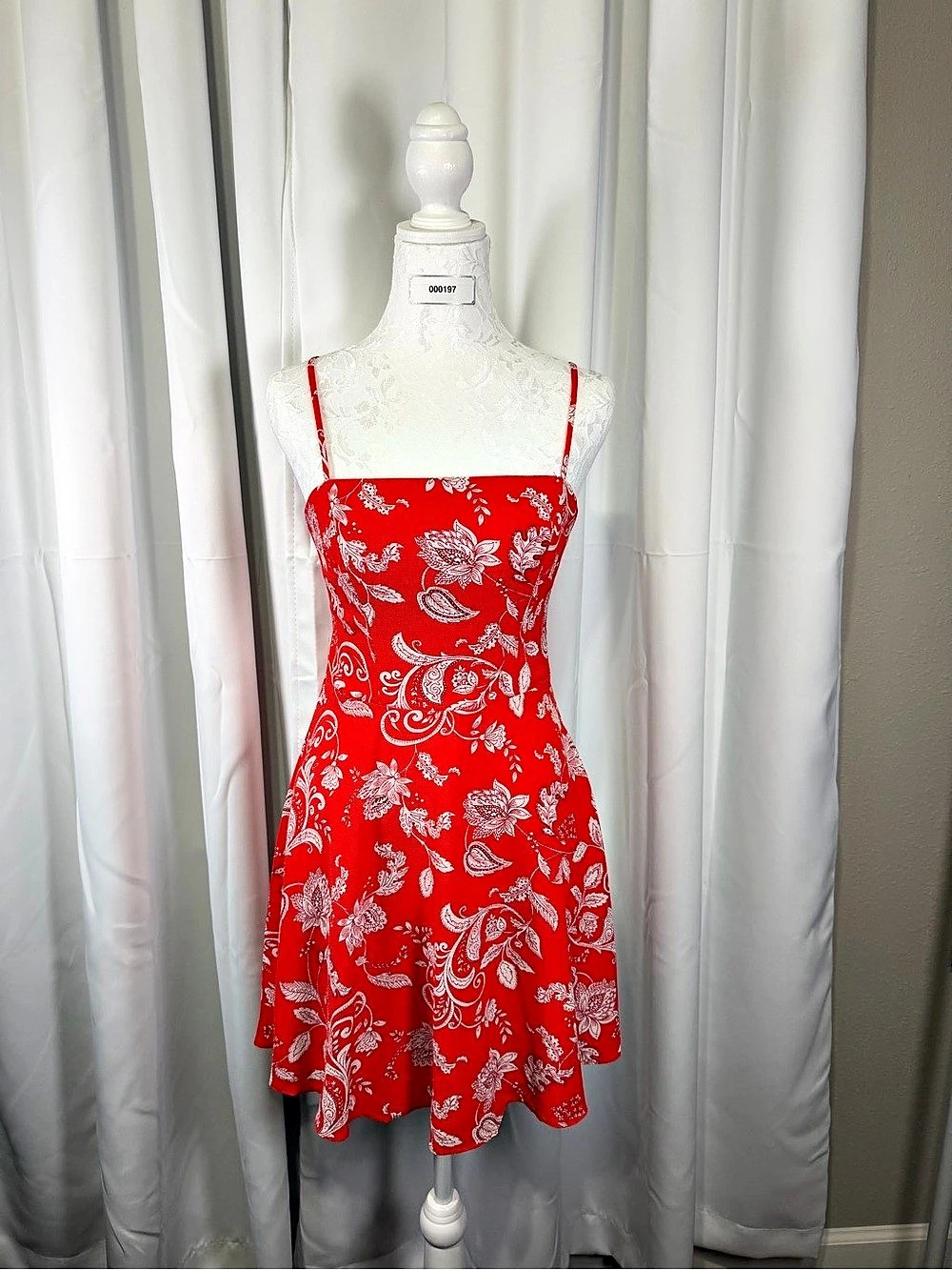 B. Darlin Women’s 3/4 Red White Floral Paisley Tie Back Mini Dress Y2K